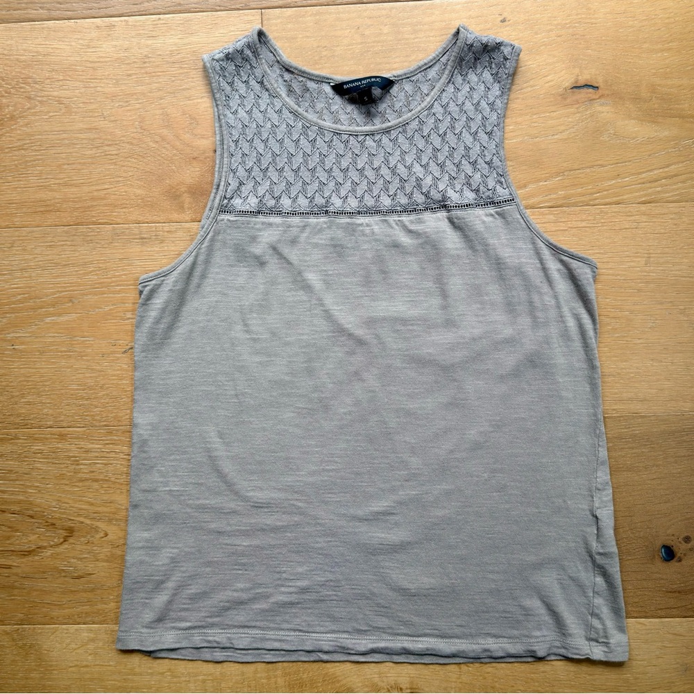Banana Republic Neutral Minimalist Tank Gray/Brown Crocheted Cotton Small